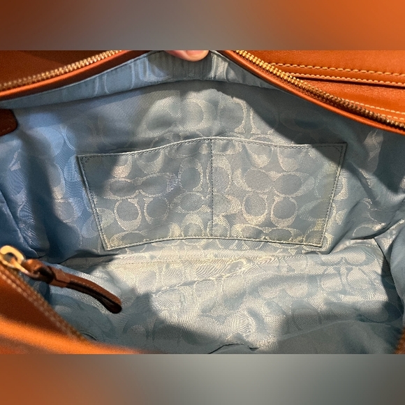 Rare, Ltd. Edition Coach Legacy Gardenia British Tan Leather Satchel Like New - Picture 10 of 16